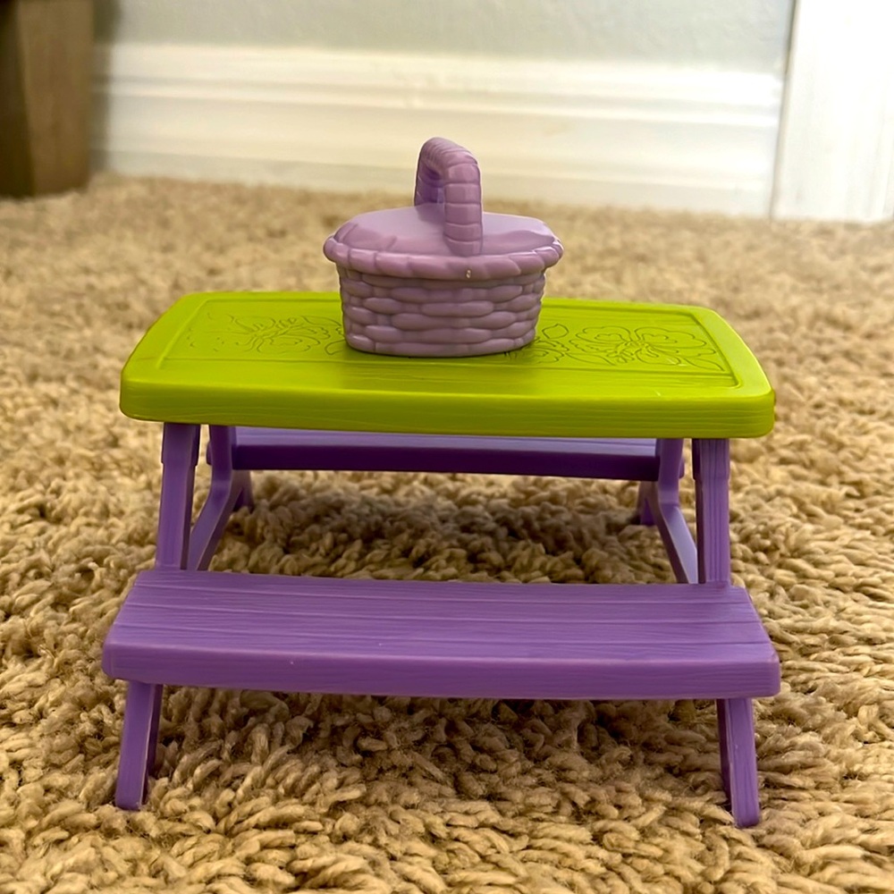 Fisher Price Loving Family Dollhouse Picnic Table & Basket Set